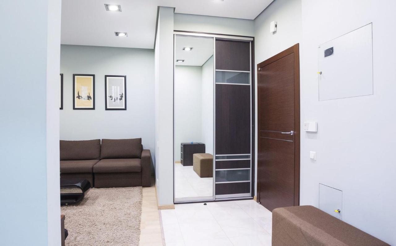 Navit Apartments With Breakfast, Near The Railway Station, The City Center And The Park Kiev Eksteriør bilde